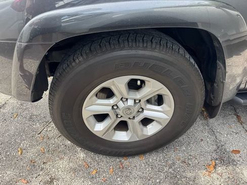 Used 2023 Toyota 4Runner SR5 Premium w/ Moonroof Package RWD image 4