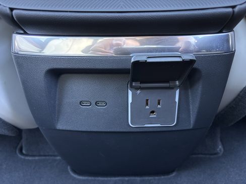 New 2026 Cadillac Vistiq Sport image 35