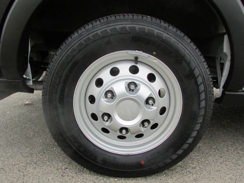 Used 2023 Ford Transit 350 XL image 12