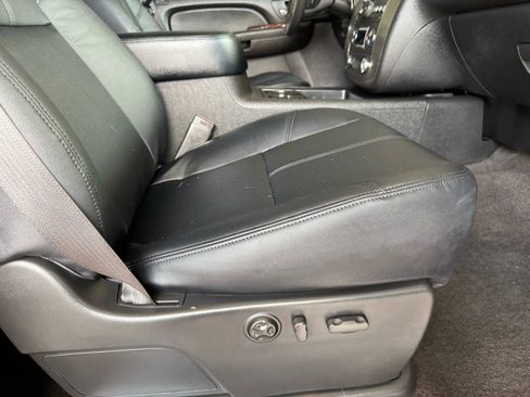 Used 2007 GMC Sierra 2500 SLT w/ Z71 Off-Road Package image 29