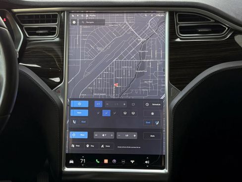 Used 2016 Tesla Model X 90D AWD/4WD image 17