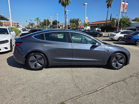 Used 2020 Tesla Model 3 Standard Range Plus RWD image 4