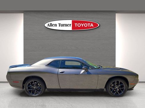 Used 2022 Dodge Challenger SXT w/ Blacktop Package image 5