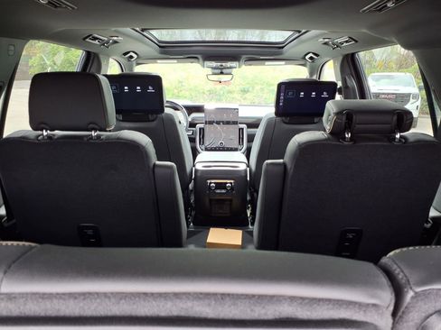 New 2026 GMC Yukon Elevation w/ Elevation Premium Package image 24