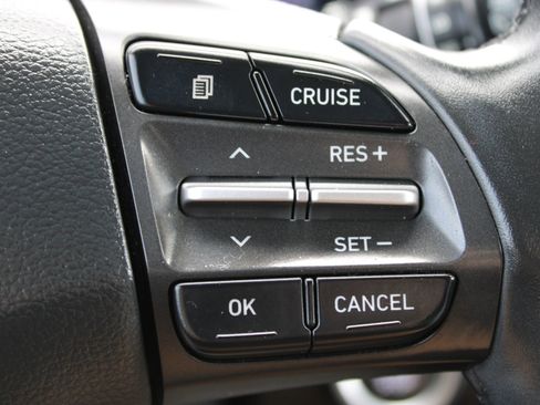 Used 2021 Hyundai Kona Limited image 27