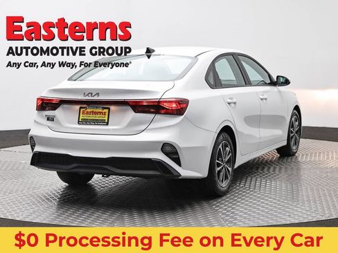 Used 2023 Kia Forte LXS FWD image 5