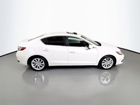 Used 2018 Acura ILX image 8