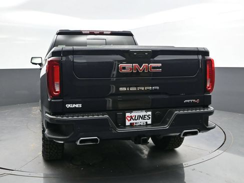 Used 2024 GMC Sierra 1500 AT4 w/ Technology Package AWD/4WD image 6