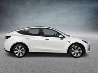 Used 2023 Tesla Model Y Long Range AWD/4WD video 2