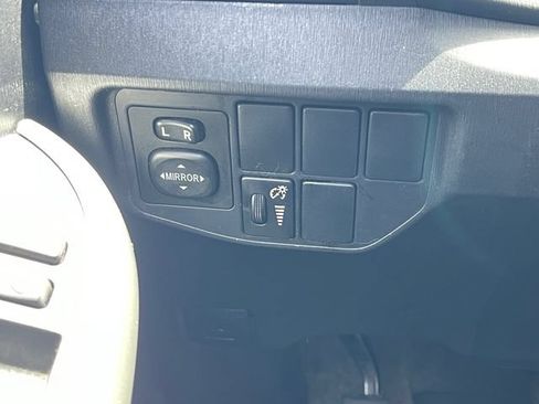 Used 2015 Toyota Prius Four FWD image 21