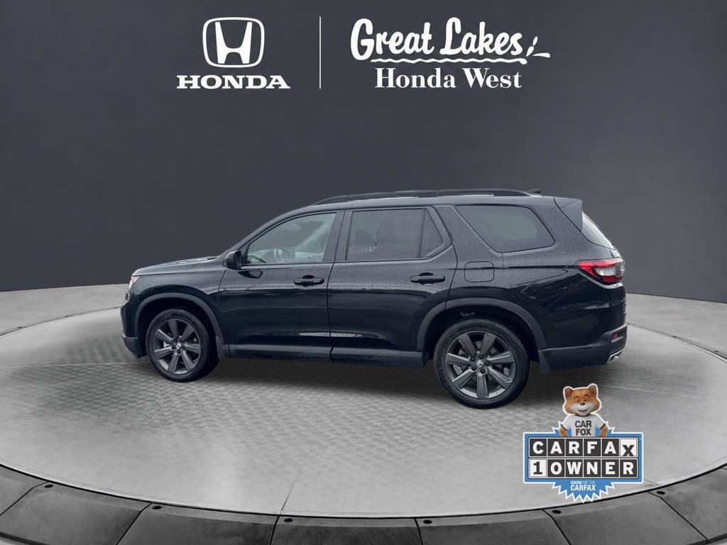 Used 2025 Honda Pilot Sport image 12