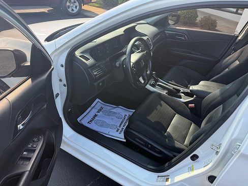Used 2014 Honda Accord Sport image 8
