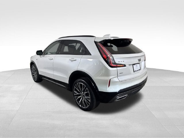 Used 2024 Cadillac XT4 Sport AWD/4WD image 3