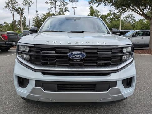 Used 2025 Ford Expedition Max Platinum AWD/4WD image 8
