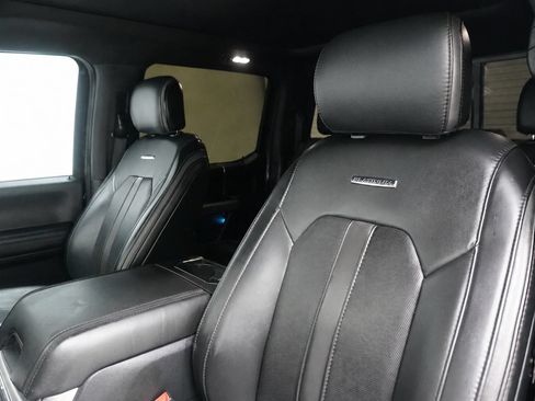 Used 2019 Ford F250 Platinum w/ Platinum Ultimate Package AWD/4WD image 12