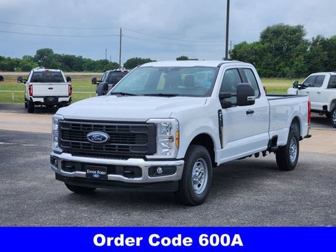 New 2026 Ford F250 XL w/ XL Chrome Package RWD image 3