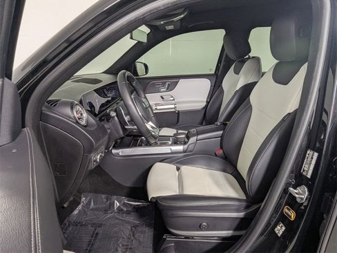 Used 2021 Mercedes-Benz GLB 35 AMG 4MATIC image 12