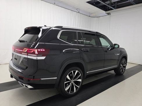 Used 2024 Volkswagen Atlas SEL Premium R-Line AWD/4WD image 3
