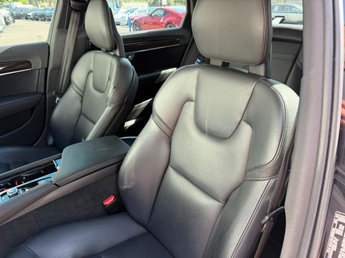 Used 2018 Volvo S90 T5 Momentum w/ Convenience Package FWD image 25