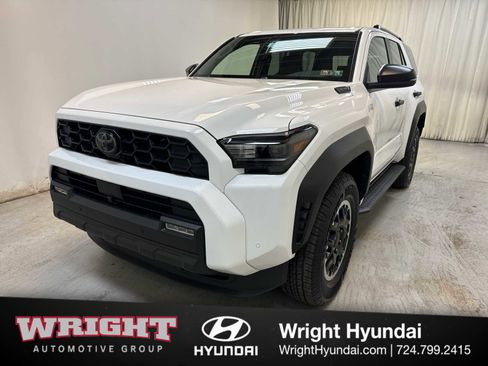 Used 2025 Toyota 4Runner TRD Off-Road image 3