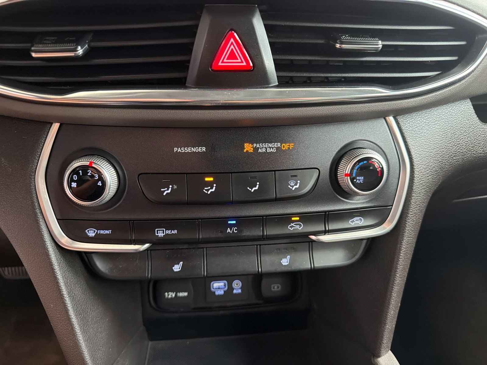 Used 2020 Hyundai Santa Fe SEL AWD/4WD image 26