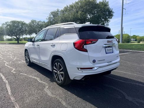 Used 2019 GMC Terrain Denali w/ Advanced Safety Package AWD/4WD image 5