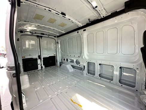 New 2026 Ford Transit 250 148 Medium Roof image 24