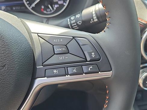 New 2025 Nissan Sentra SR w/ Trunk Package FWD image 11