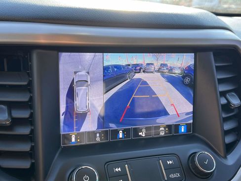 Used 2021 GMC Acadia Denali w/ Denali Ultimate Package image 29