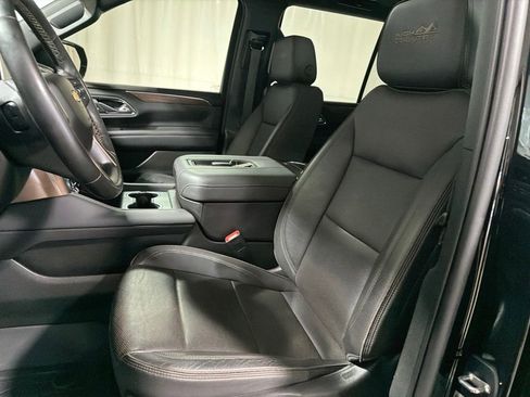Certified 2023 Chevrolet Tahoe High Country AWD/4WD image 5