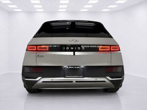 Used 2023 Hyundai Ioniq 5 SEL AWD/4WD image 14
