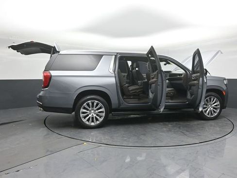 Used 2022 GMC Yukon XL Denali w/ Denali Premium Package image 63