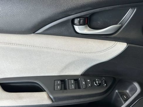 Used 2020 Honda Insight EX image 12