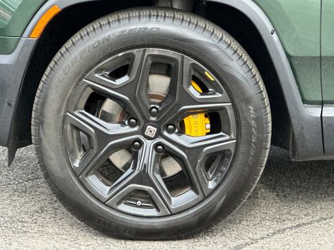 Used 2023 Rivian R1S Adventure image 25