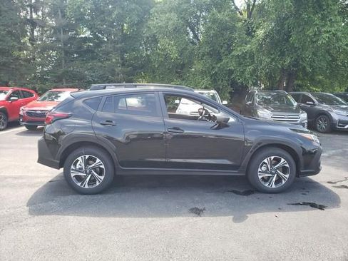 Used 2025 Subaru Crosstrek 2.0i Premium image 2