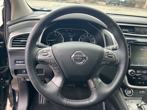 Used 2022 Nissan Murano SV w/ SV Midnight Edition Package image 14