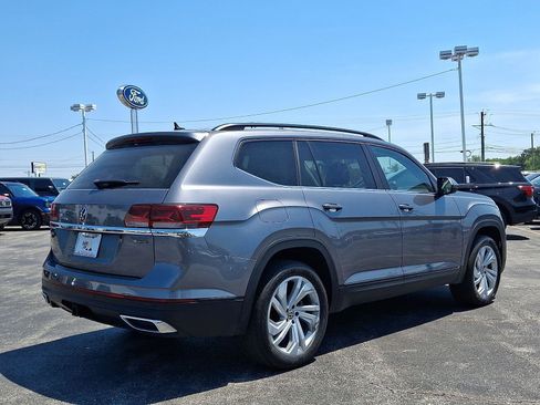 Used 2023 Volkswagen Atlas SE AWD/4WD image 6