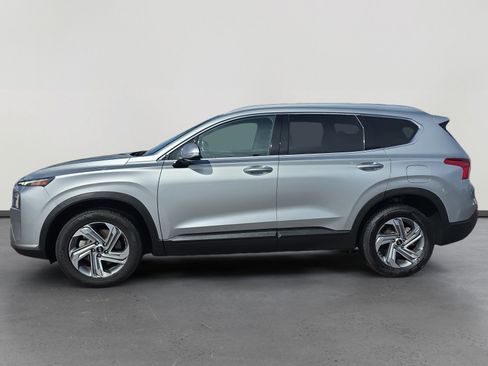 Used 2023 Hyundai Santa Fe SEL image 2