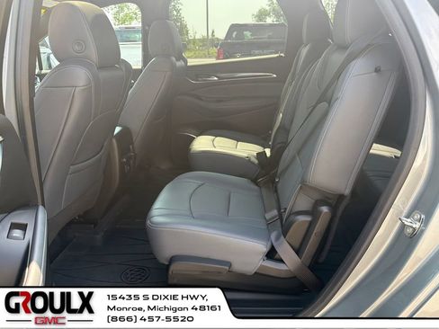 Used 2023 Buick Enclave Essence w/ Sport Touring Edition AWD/4WD image 24