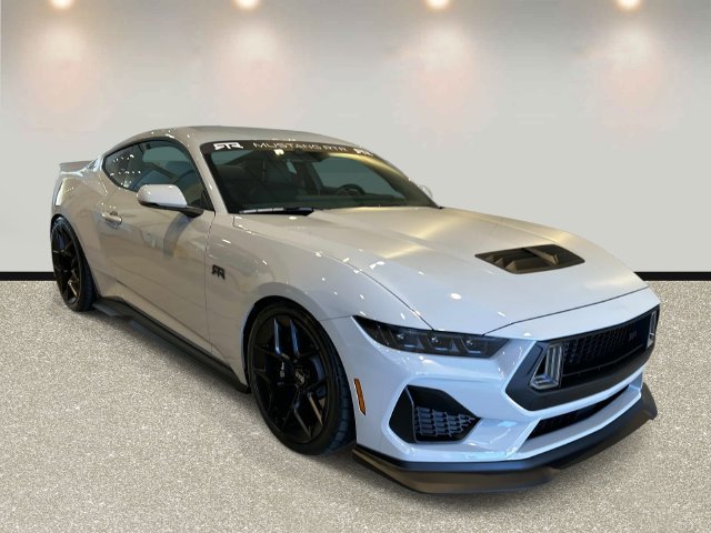 Used 2026 Ford Mustang GT Premium w/ GT Performance Package RWD image 3