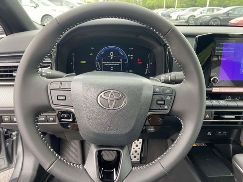 New 2026 Toyota Camry SE FWD image 25