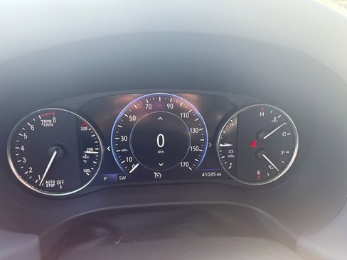 Used 2022 Buick Enclave Premium w/ Experience Buick Package image 8