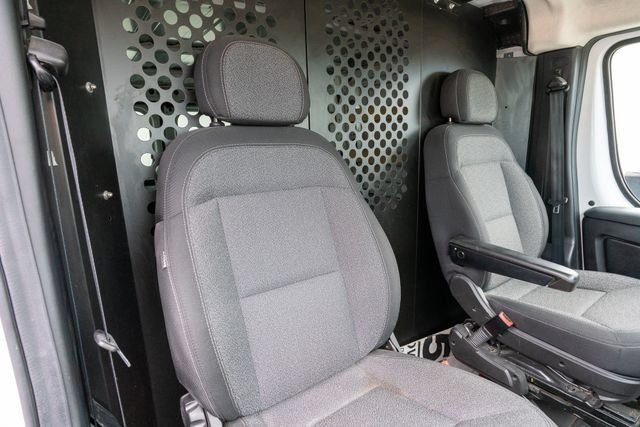 Used 2025 RAM ProMaster 2500 w/ U-Haul Equipment Group FWD image 12