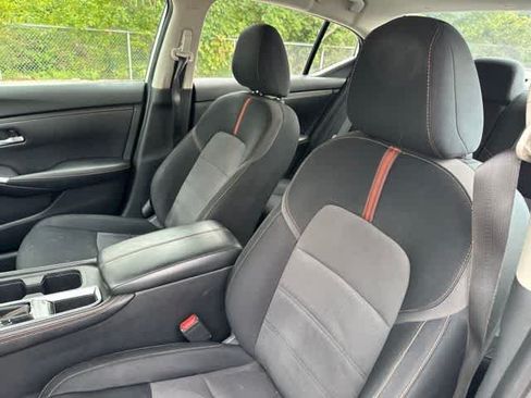Used 2021 Nissan Sentra SR FWD image 3
