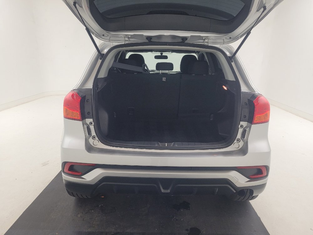 Used 2018 Mitsubishi Outlander Sport ES AWD/4WD image 29