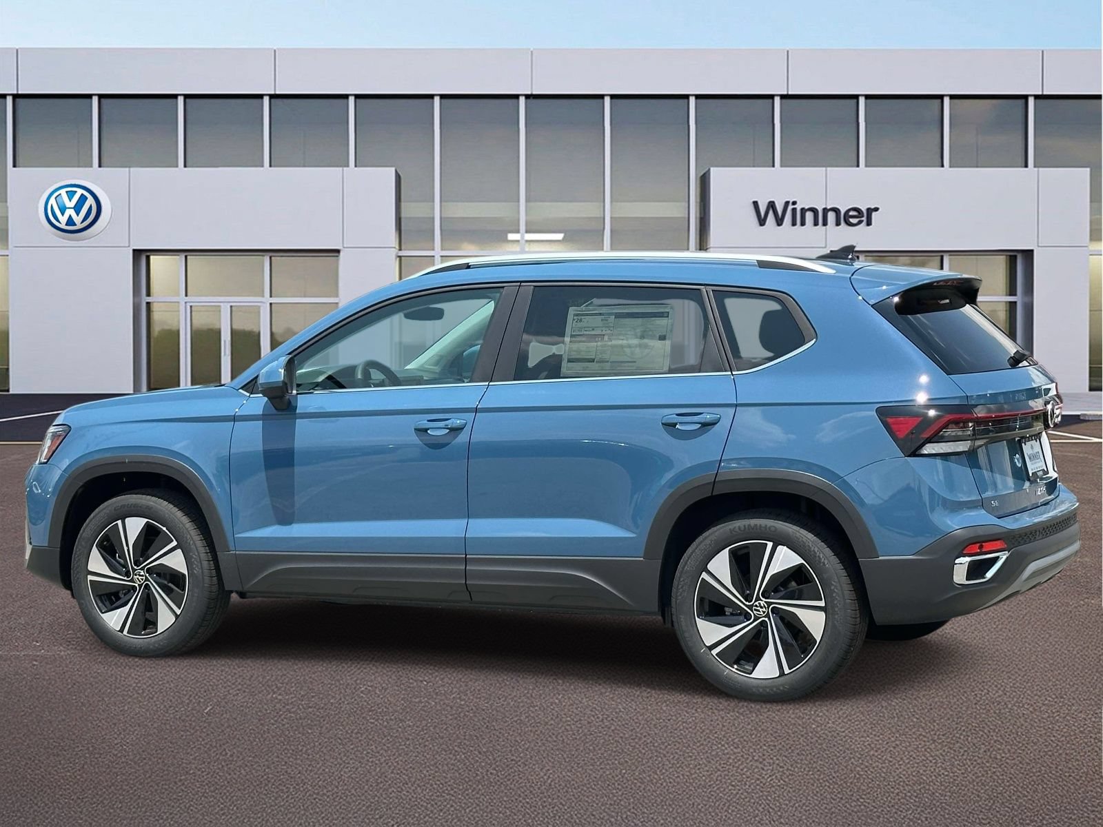 New 2026 Volkswagen Taos SE AWD/4WD image 2