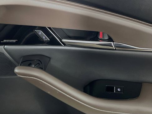 Used 2023 MAZDA CX-30 AWD 2.5 S w/ Premium Package image 32