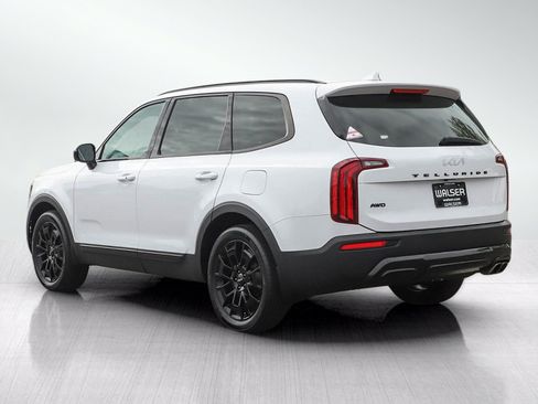 Used 2022 Kia Telluride SX w/ Nightfall Edition Package AWD/4WD image 3