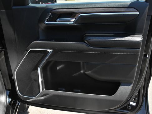 Used 2024 Chevrolet Silverado 1500 RST AWD/4WD image 45