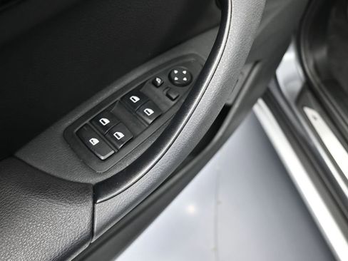 Used 2019 BMW X1 sDrive28i w/ Convenience Package image 14